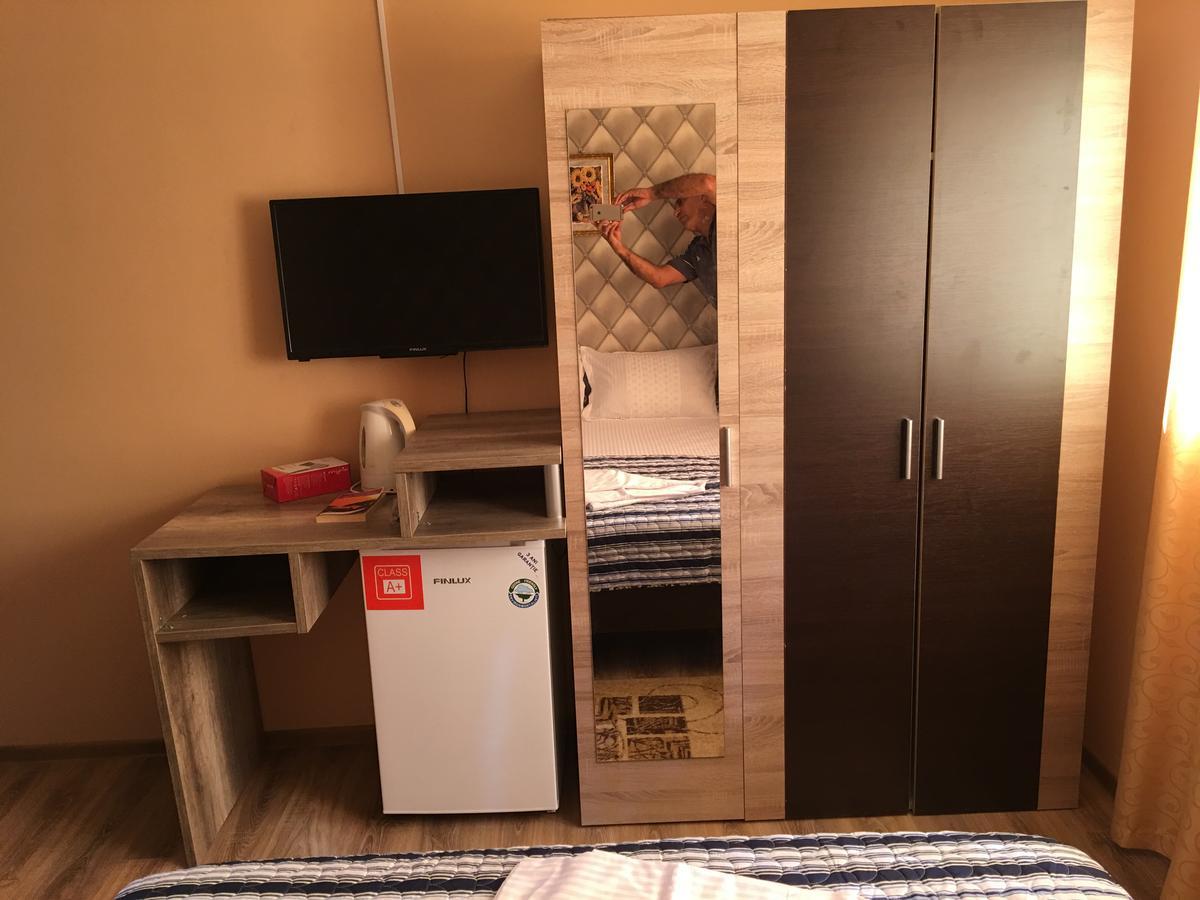 Hostel Denisa Bodzavásár Kültér fotó