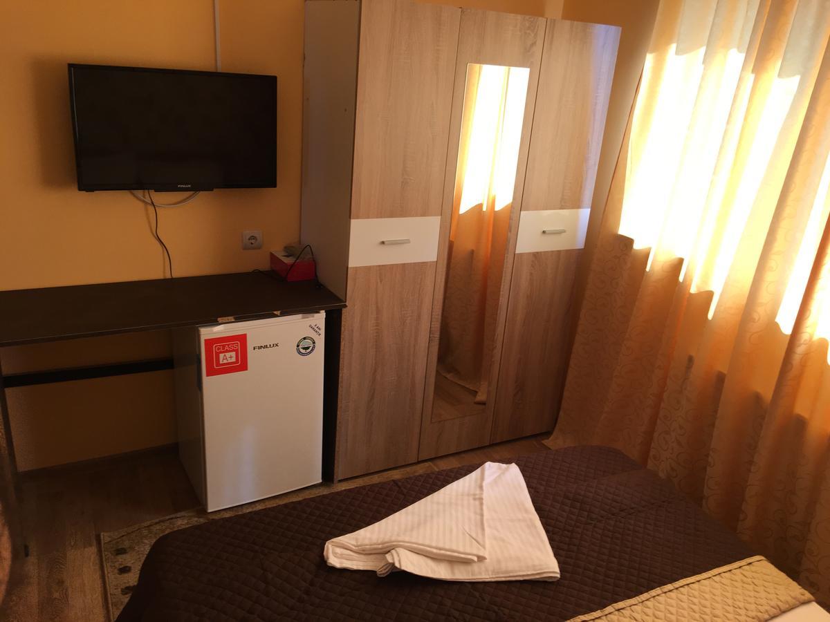Hostel Denisa Bodzavásár Kültér fotó