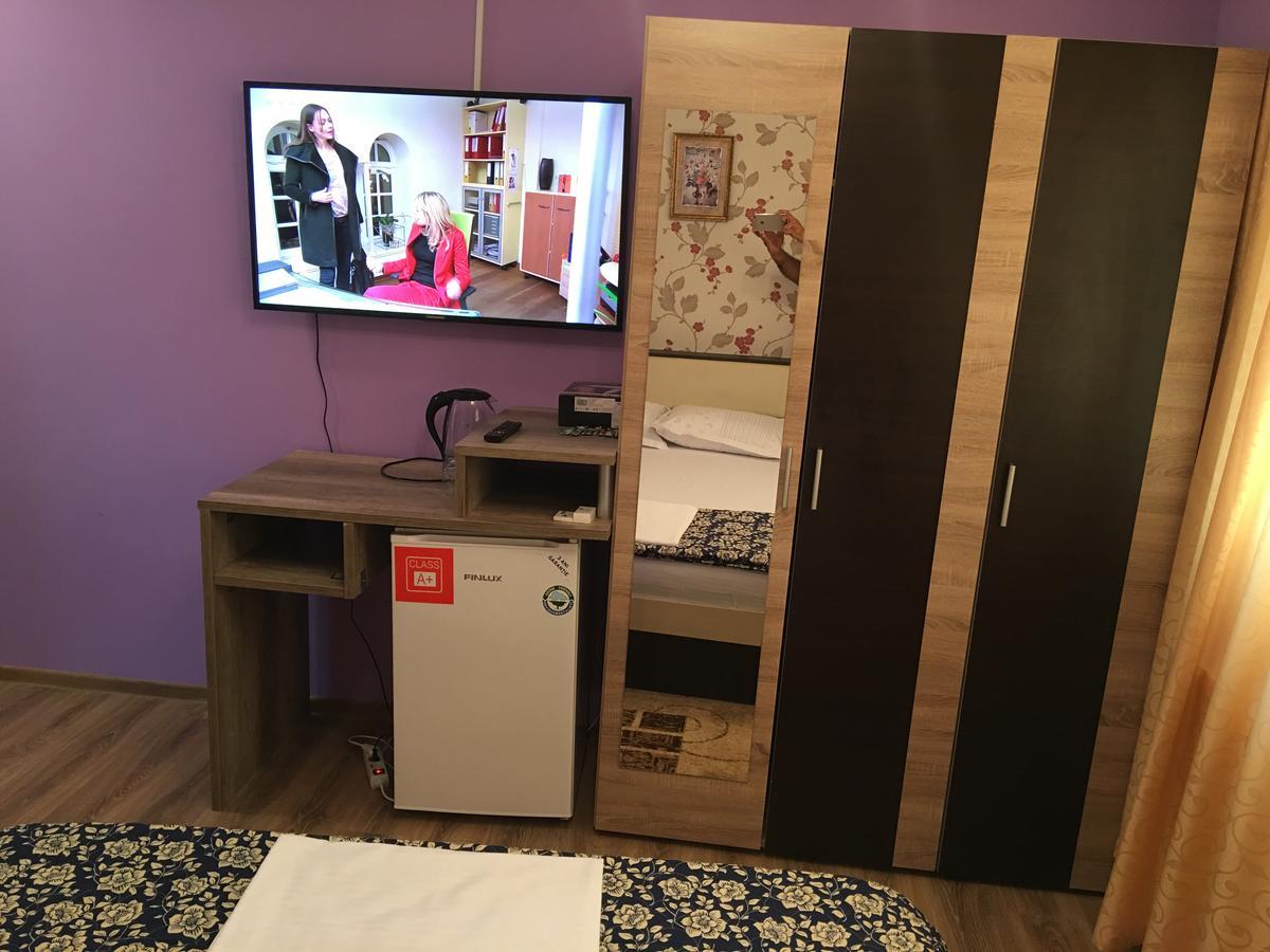Hostel Denisa Bodzavásár Kültér fotó